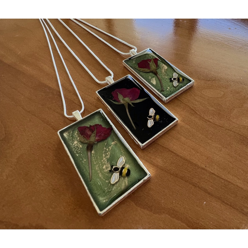 Rosebud & Bee Necklace